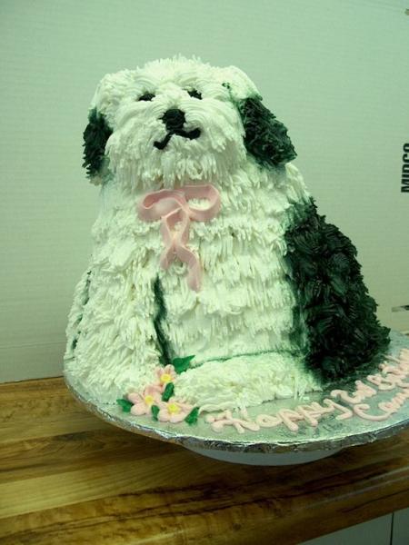 Creative puppy cake.